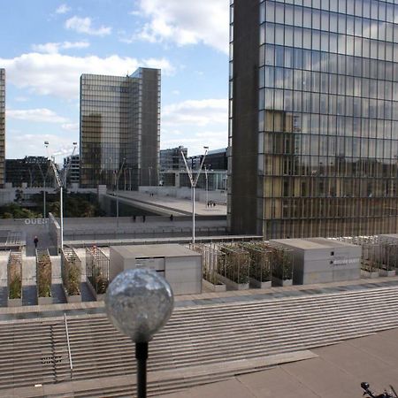 Seine Front Room / Lib. F.Mitterrand Paris Bagian luar foto